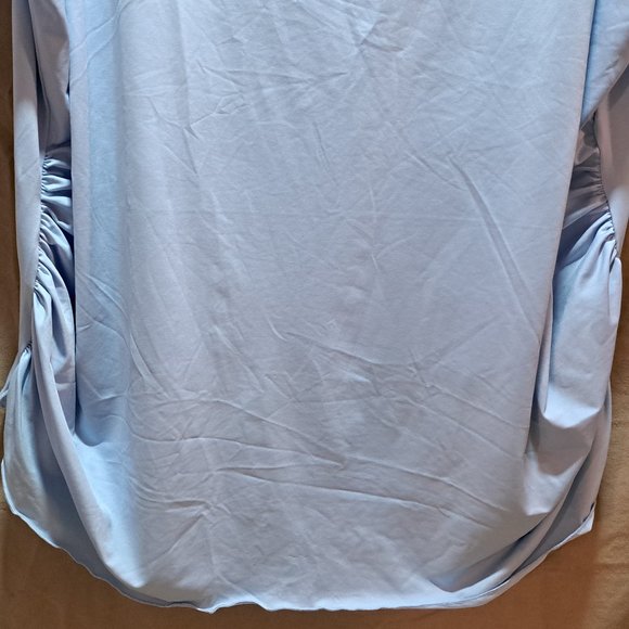 Woman's sky blue blouse - Picture 3 of 4